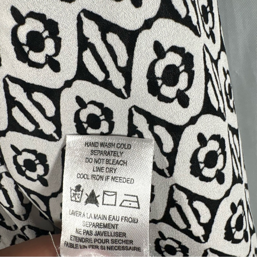Pleione Women's Blouse Sz Medium Black White Pullover Long Sleeve Work Career - Picture 4 of 6